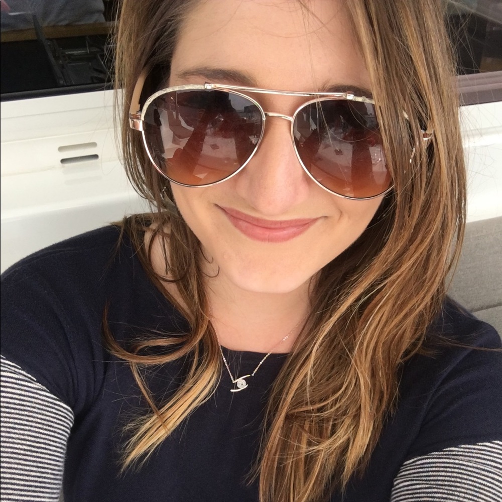 Meet your Posher, Ally